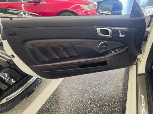Used 2017 Mercedes-Benz SLC 43 AMG image 33