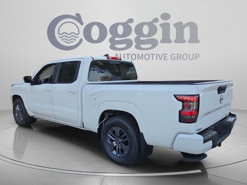 Certified 2026 Nissan Frontier SV w/ All-Weather Content Package RWD image 3