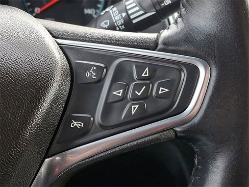 Used 2018 Chevrolet Equinox LT image 21