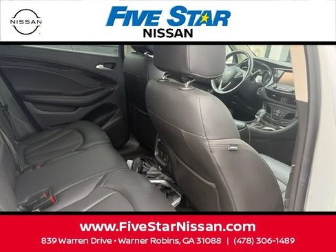 Used 2019 Buick Envision Essence AWD/4WD image 15