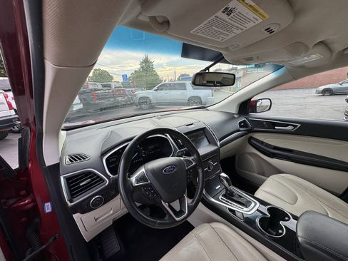 Used 2015 Ford Edge Titanium w/ Technology Package FWD image 12
