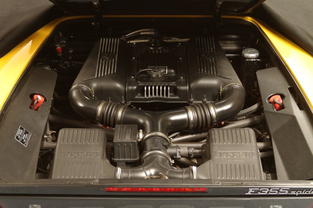 Used 1996 Ferrari F355 Spider RWD image 32