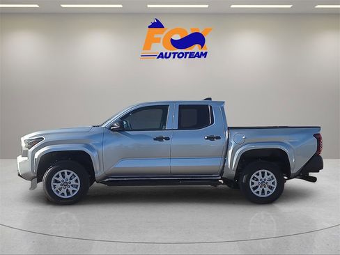New 2026 Toyota Tacoma SR image 2