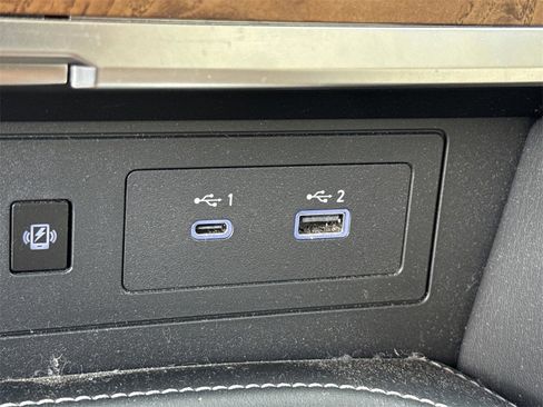 Certified 2021 Nissan Armada SL w/ Captain's Chairs Package image 37