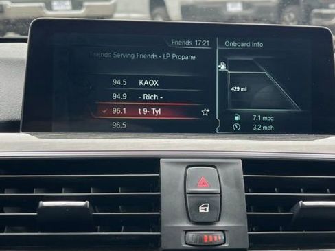 Used 2017 BMW 330i Sedan RWD image 36