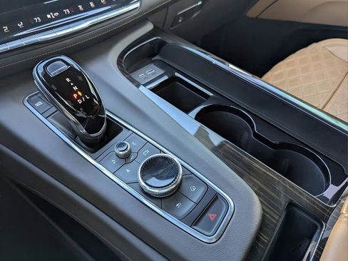 Used 2021 Cadillac Escalade Premium Luxury w/ Driver Assist Tech Package image 20