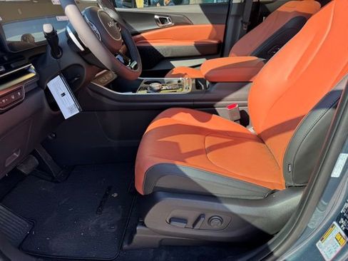 New 2026 Kia Carnival SX w/ SX Dark Edition Package image 44