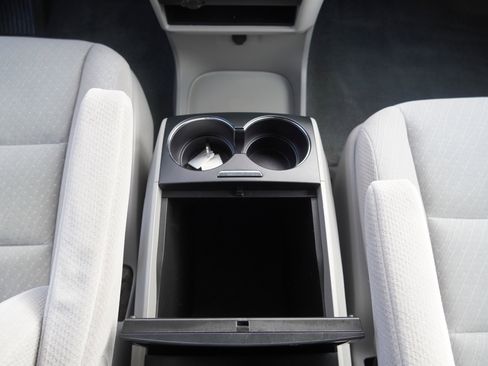 Used 2018 Toyota Sienna LE image 36