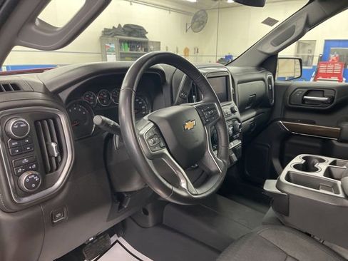 Used 2022 Chevrolet Silverado 1500 LT w/ Z71 Off-Road Package AWD/4WD image 14