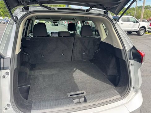 Used 2024 Nissan Rogue S AWD/4WD image 17