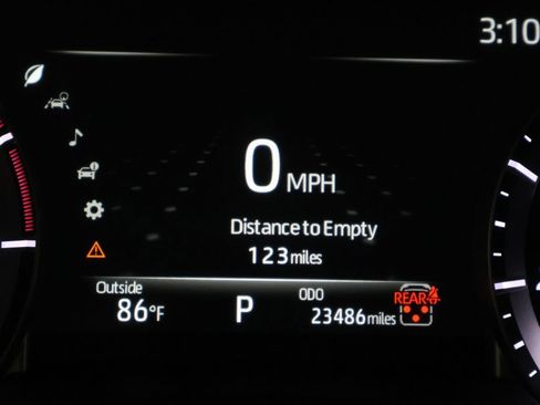 Used 2025 Toyota Highlander XLE FWD image 23
