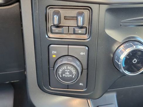 Used 2024 Ford F150 XLT w/ FX4 Off-Road Package image 23