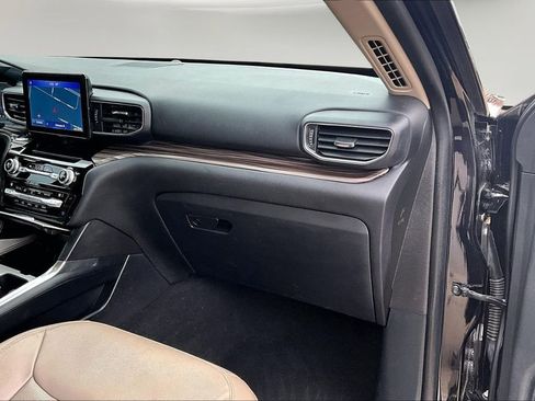 Used 2021 Ford Explorer Limited w/ Hybrid Equipment Group 310A image 25