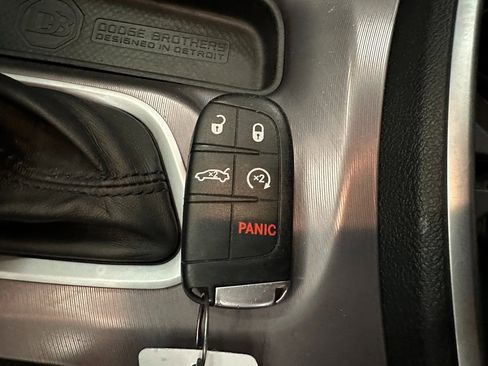 Used 2022 Dodge Charger SXT image 17