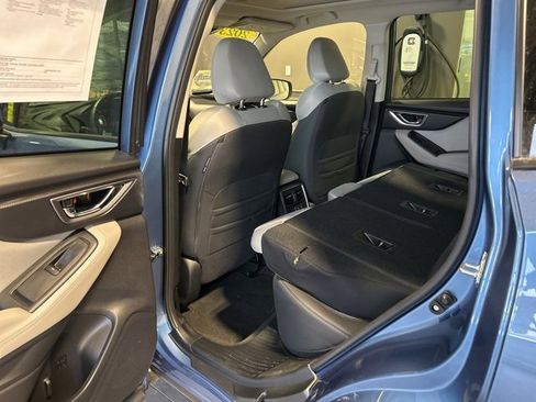 Used 2023 Subaru Forester Premium image 28