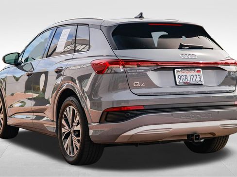 Used 2023 Audi Q4 e-tron Premium w/ Convenience Package image 5