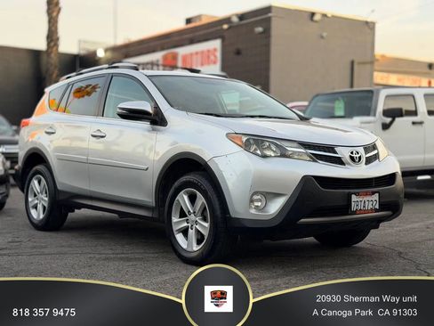 Used 2013 Toyota RAV4 XLE image 1
