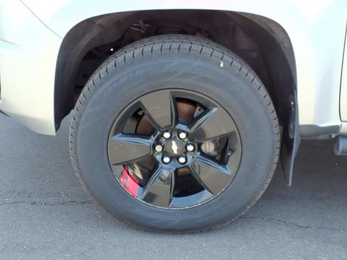 Used 2018 Chevrolet Colorado LT w/ Redline Special Edition AWD/4WD image 19