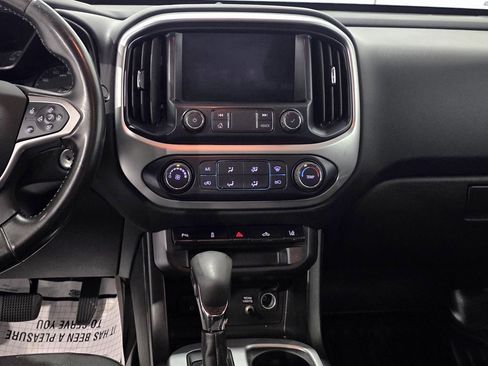 Used 2022 Chevrolet Colorado LT w/ Fleet Safety Package image 15