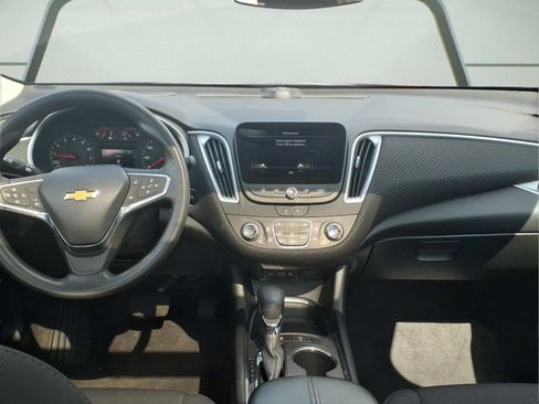 Certified 2024 Chevrolet Malibu LT FWD image 11