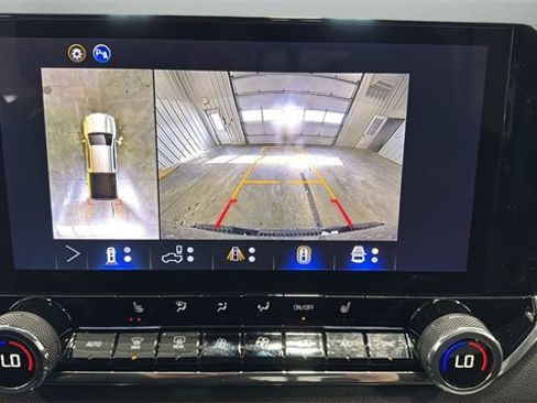 Used 2026 Chevrolet Colorado LT w/ LT Convenience Package image 9