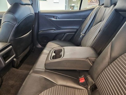 Used 2022 Toyota Camry SE image 28
