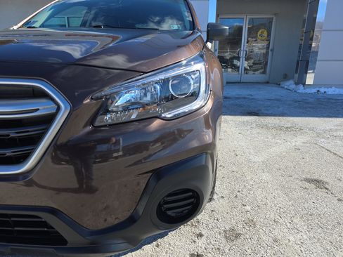 Used 2019 Subaru Outback 2.5i image 10