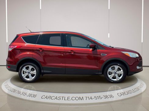 Used 2016 Ford Escape SE FWD image 7