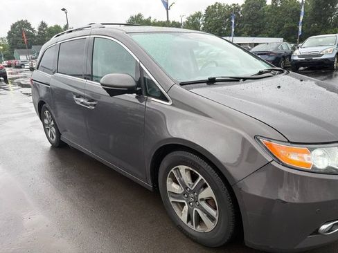 Used 2016 Honda Odyssey Touring image 5