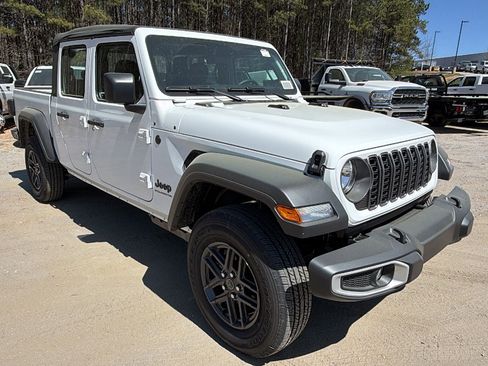 New 2026 Jeep Gladiator Sport image 5