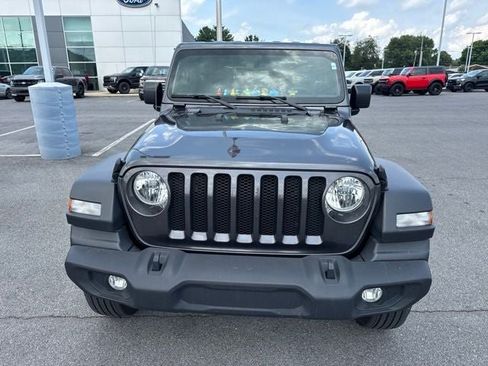 Used 2023 Jeep Wrangler Sport AWD/4WD image 9
