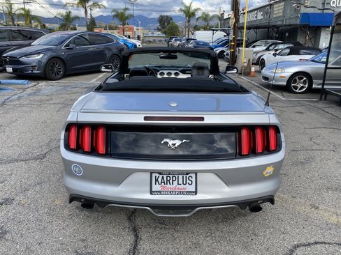 Used 2017 Ford Mustang Premium image 9