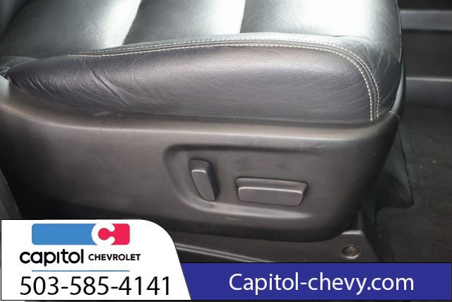 Used 2016 Toyota Sienna SE FWD image 29