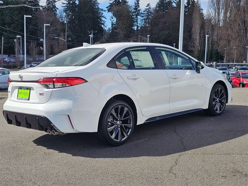 New 2026 Toyota Corolla SE image 7