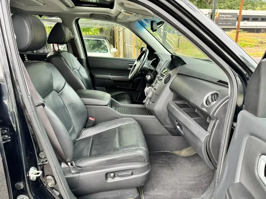 Used 2015 Honda Pilot Touring image 8