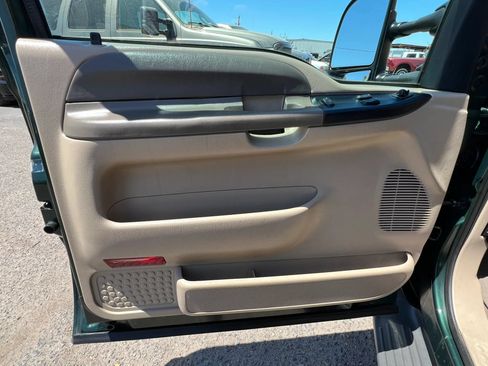 Used 2001 Ford F350 2WD SuperCab DRW Super Duty image 13