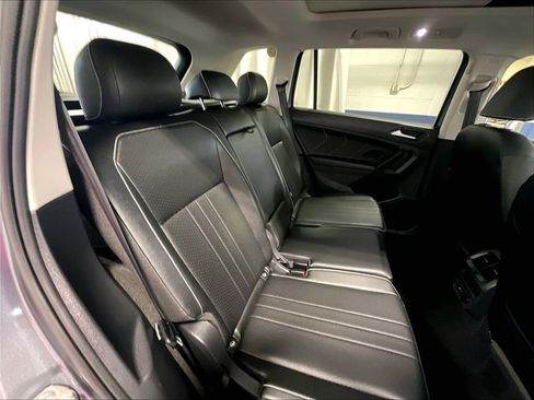 Certified 2023 Volkswagen Tiguan SE AWD/4WD image 16