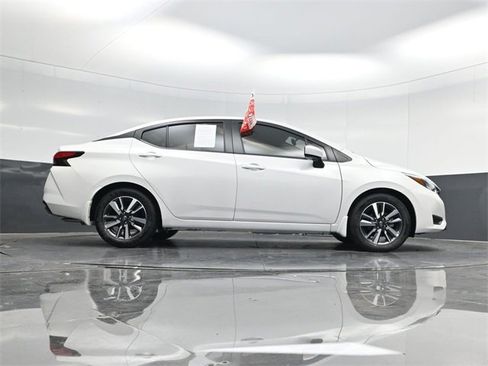 Used 2025 Nissan Versa SV w/ Trunk Package image 47