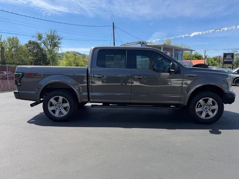 Used 2018 Ford F150 XLT w/ Equipment Group 302A Luxury AWD/4WD image 22
