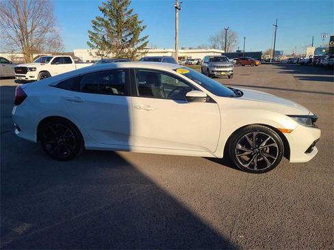 Used 2019 Honda Civic Sport image 5