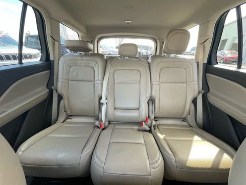 Used 2020 Lincoln Aviator Reserve image 26