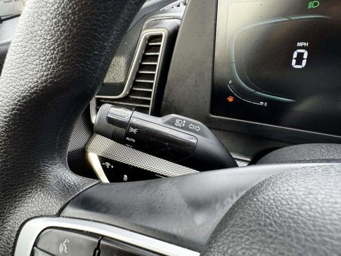 Used 2023 Kia Sportage LX image 22