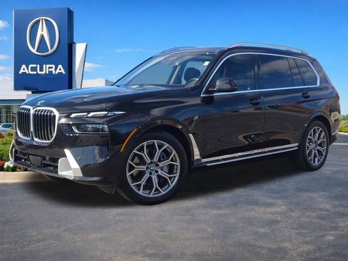 Used 2023 BMW X7 xDrive40i image 2
