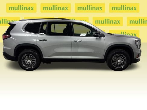 Used 2025 GMC Acadia Elevation image 22