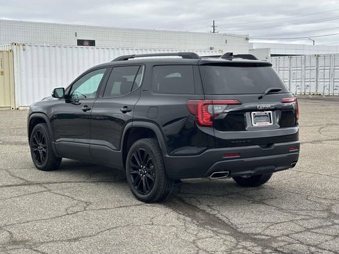Used 2023 GMC Acadia SLT w/ Elevation Edition image 3