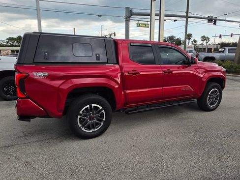 Used 2024 Toyota Tacoma TRD Sport AWD/4WD image 6
