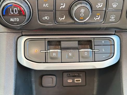 Used 2021 GMC Acadia SLT w/ Technology Package image 30