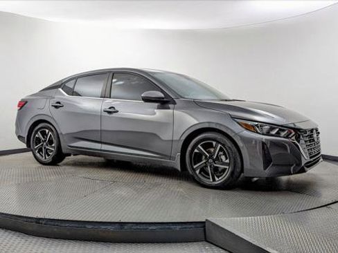 Used 2025 Nissan Sentra SV w/ All-Weather Package image 11