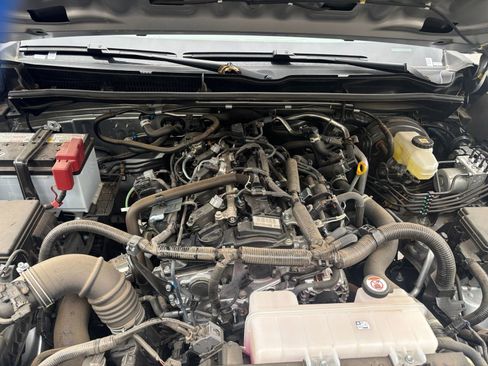 Used 2025 Toyota 4Runner SR5 image 30