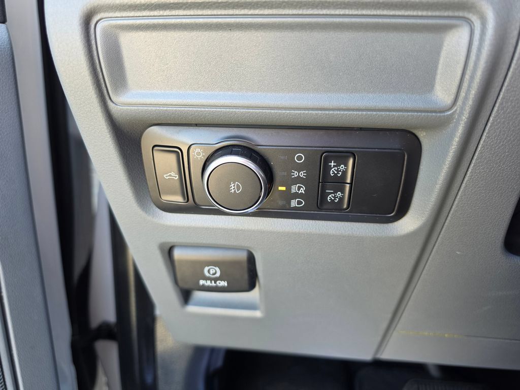 Used 2021 Ford F150 XLT AWD/4WD image 22